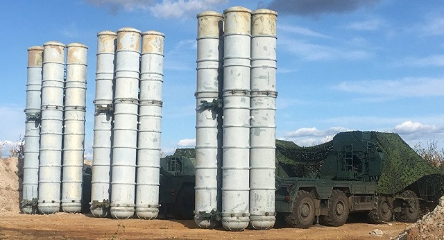 Hệ thống phòng thủ S-400 của Nga.