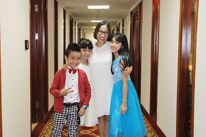 Diva Mỹ Linh: Không tạo áp lực cho con trẻ khi thi hát