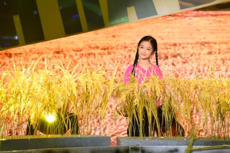 Tuyen bo bat ngo cua Viet Huong ve nu hoang wushu Thuy Hien - Anh 1