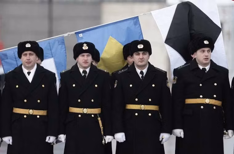 Thêm tàu ngầm Kilo chính thức gia nhập Hạm đội Biển Đen ảnh 3