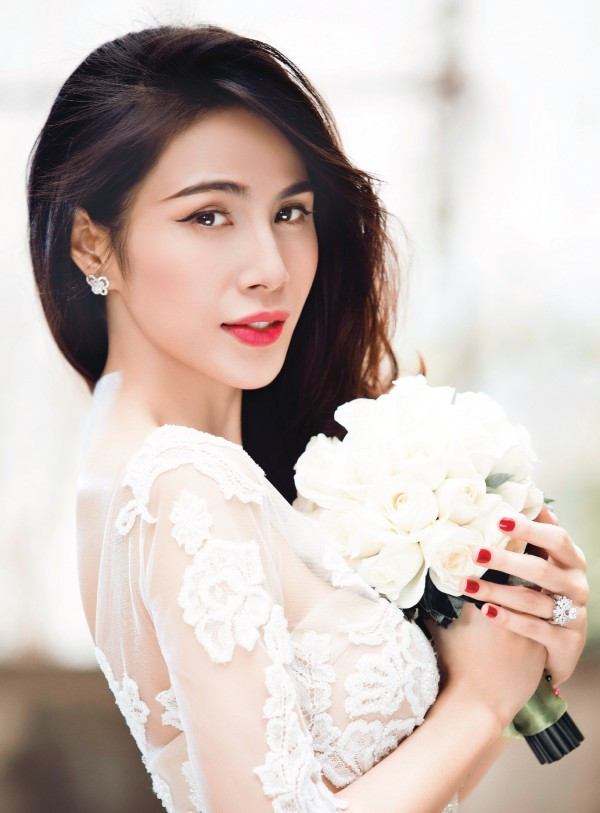 Giải mã hạnh phúc của Thủy Tiên – Công Vinh ảnh 2 Giải mã hạnh phúc của Thủy Tiên – Công Vinh