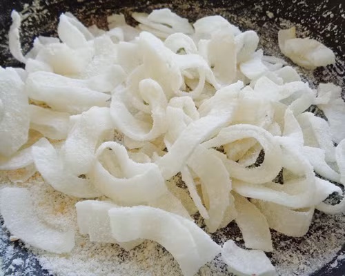 Cách làm mứt dừa nhiều màu tưng bừng đón Tết - 7