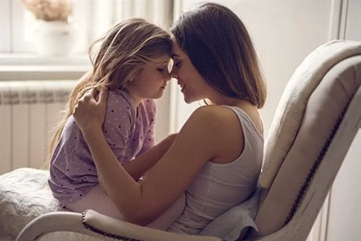 Đề cập đến chuyện giới tính với con, cha mẹ nên nhớ những quy tắc này