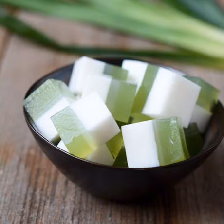 Cach lam thach rau cau nuoc cot dua la dua ngot thanh, mat lim - Anh 1