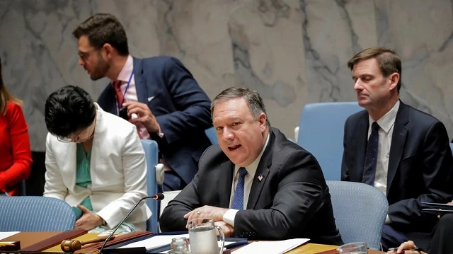 Ngoại trưởng Mỹ Mike Pompeo (bên phải phía trước)