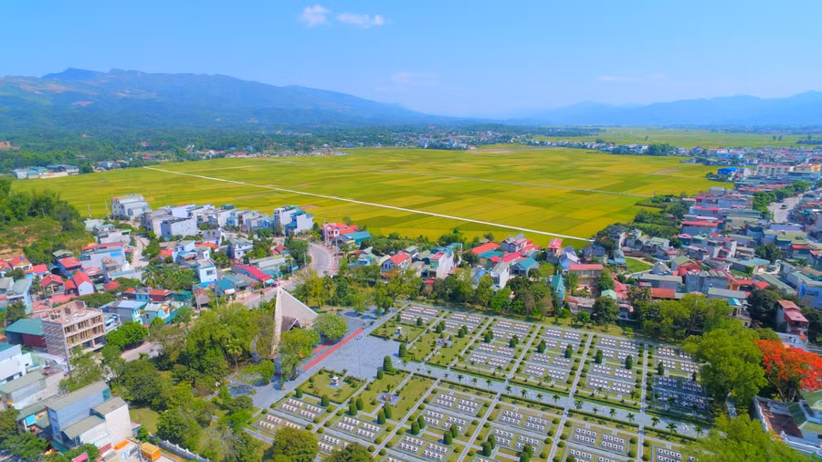 Nghĩa trang Liệt sĩ A1 - nơi yên nghỉ của 644 anh hùng, liệt sĩ hy sinh trong chiến dịch Điện Biên Phủ.