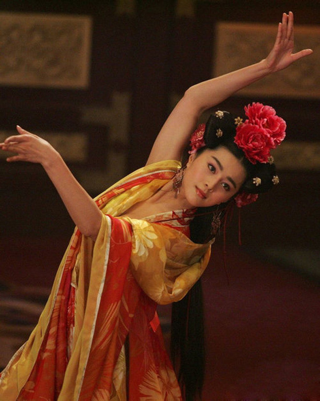 Mê mẩn ngắm Phạm Băng Băng hóa Dương Quý Phi ảnh 10