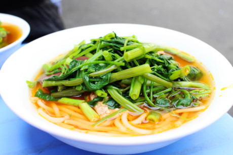 Cách nấu canh bún cua đồng như người miền Nam - Ảnh 1 Cach nau canh bun cua dong nhu nguoi mien Nam - Anh 1