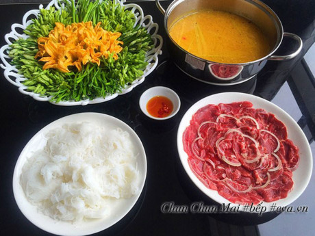 Xì xụp lẩu bắp bò chanh leo nóng hổi đón gió mùa về - Ảnh 8 Xi xup lau bap bo chanh leo nong hoi don gio mua ve - Anh 8