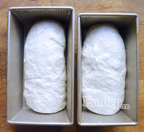 Meo chon khuon giup banh mi no dep co the ban chua biet - Anh 4