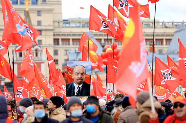 Quang cảnh buổi kỷ niệm 104 năm Cách mạng xã hội chủ nghĩa Tháng Mười vĩ đại trên quảng trường Đỏ. (Ảnh: Trần Hiếu/TTXVN)