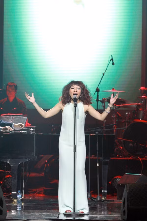 Hà Trần – Giọng nữ cao đẳng cấp nhất nhạc nhẹ Việt Nam