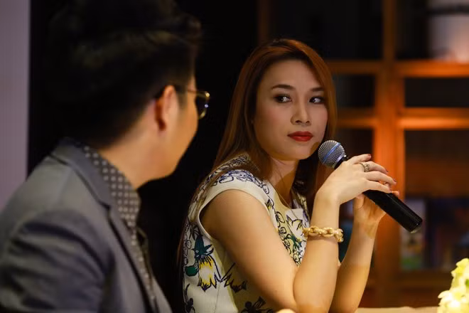 Đây có thể xem là việc làm hiện thực hóa lời hứa sẽ đồng hành, hỗ trợ cậu học trò mà “Họa mi tóc nâu” từng đưa ra trong cuộc thi The Voice. Đây có thể xem là việc làm nhằm hiện thực hóa lời hứa sẽ đồng hành, hỗ trợ cậu học trò mà “Họa mi tóc nâu” từng đưa ra trong cuộc thi The Voice.