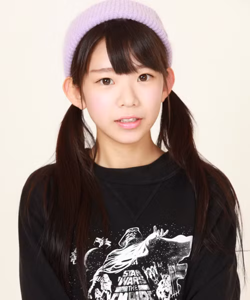 Thần tượng 19 tuổi Nhật Bản mặt baby, thân hình gợi cảm