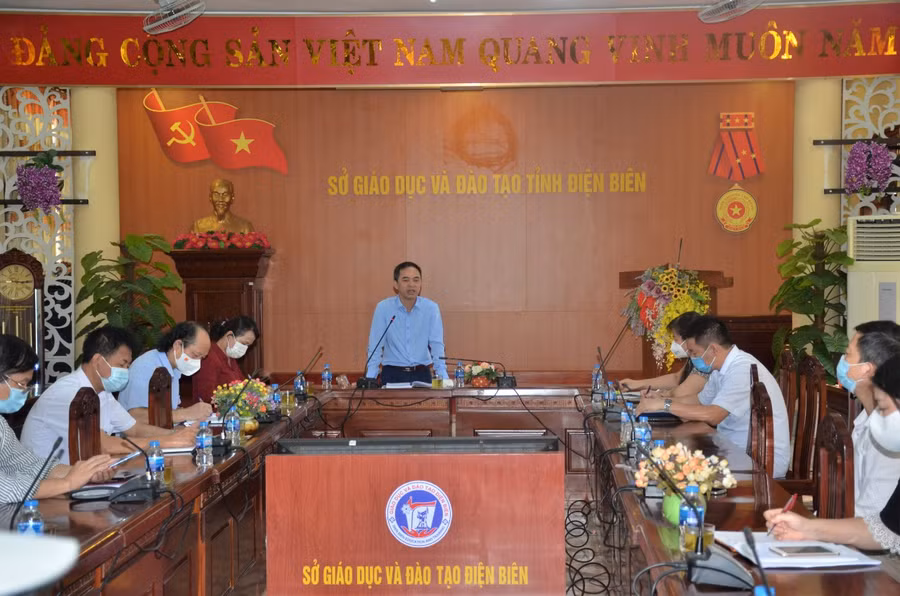 Ông Nguyễn Văn Đoạt được bổ nhiệm làm Giám đốc Sở GD&ĐT tỉnh Điện Biên từ ngày 1/5.