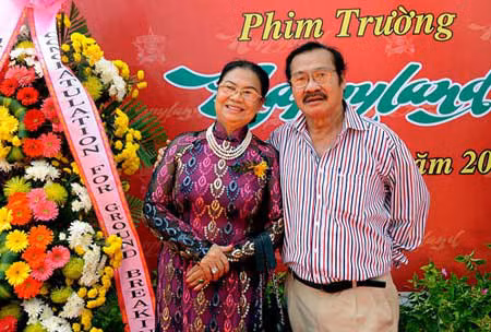 Vo chong NSND Ly Huynh: Bac dau phu the - Anh 2