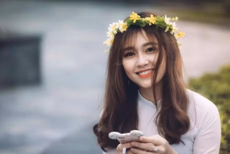 Nu sinh DH Xay dung co 