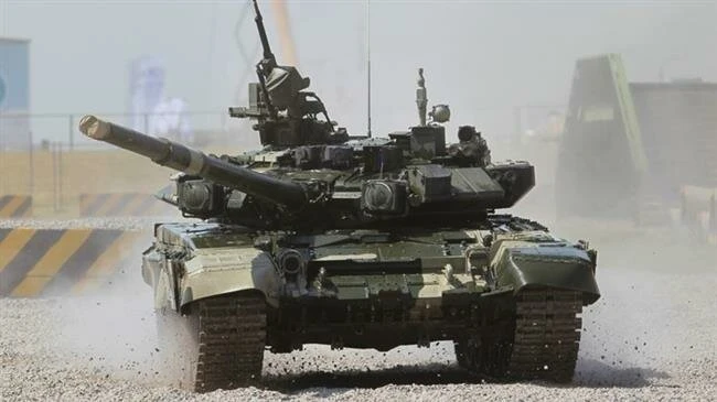 Xe tăng chiến đấu T-90 do Nga sản xuất