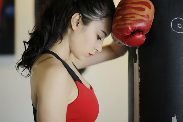 Hot girl mẫu ảnh kiếm thu nhập nhờ thay 60 bộ quần áo/ngày ảnh 9 Nhưng đỉnh điểm là có ngày phải thay tới... 60 bộ quần áo.