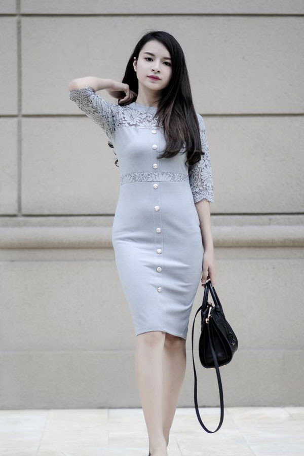 Hot girl mẫu ảnh kiếm thu nhập nhờ thay 60 bộ quần áo/ngày ảnh 10 Dù không hề đơn giản, nhưng đối với những nữ sinh có gương mặt và thân hình đẹp, thì đây là nghề tay trái rất lý tưởng