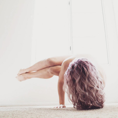 Bộ ảnh yoga nghệ thuật đạt tới cảnh giới của cái đẹp - Ảnh 11 Bo anh yoga nghe thuat dat toi canh gioi cua cai dep - Anh 11