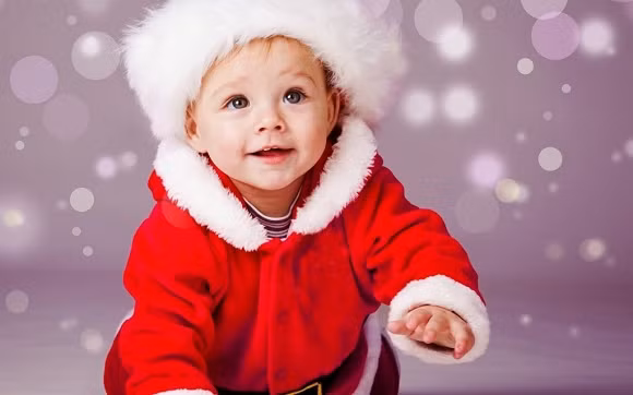 Khi bạn nhận được tin nhắn này thì hãy cười đi nhé, vì ít nhất đâu đó
quanh đây có một người mong bạn hạnh phúc, vui vẻ và luôn yêu đời.