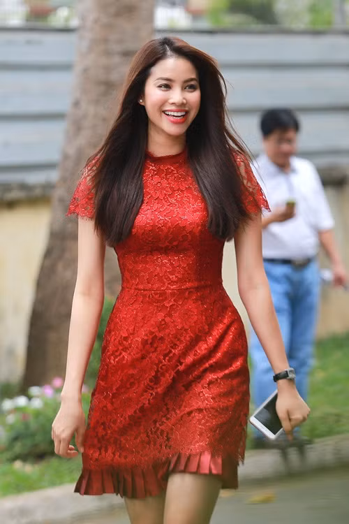 Hoa hậu Phạm Hương muốn trở thành đại sứ văn hóa ảnh 2