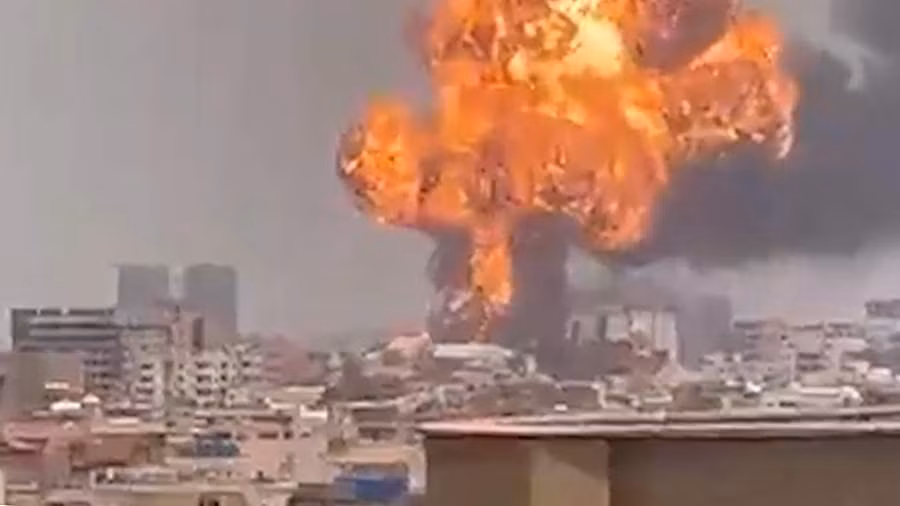 Hình ảnh vụ nổ ở thủ đô Sudan.