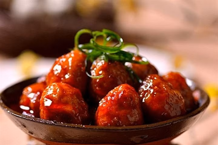 Cách làm trứng cút sốt chua cay thơm ngon cho bữa cơm chiều