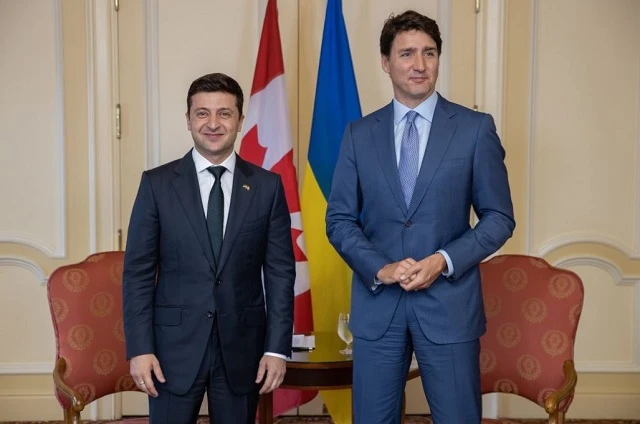 TT Ukraine Zelensky và Thủ tướng Canada Justin Trudeau (phải)