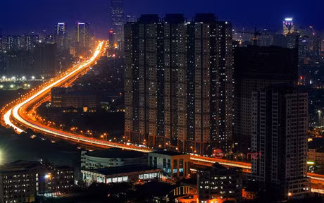 Cung ngam Ha Noi dep ruc ro khi len den - Anh 11