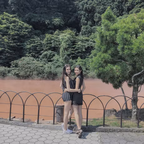 A hau Thuy Van khong kim duoc long truoc am thuc Nhat Ban - Anh 5