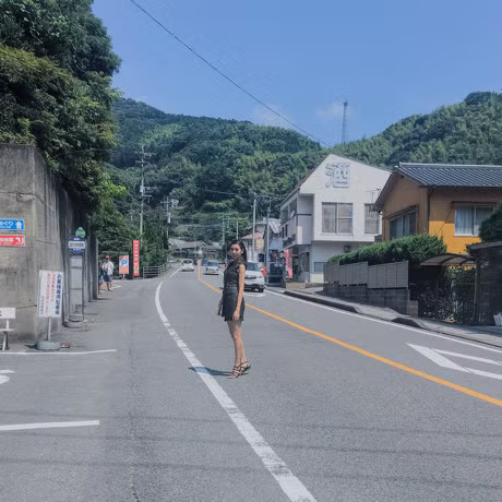 A hau Thuy Van khong kim duoc long truoc am thuc Nhat Ban - Anh 9