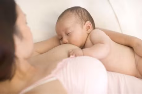 Cach chua tac tia sua sau sinh don gian tai nha - Anh 1