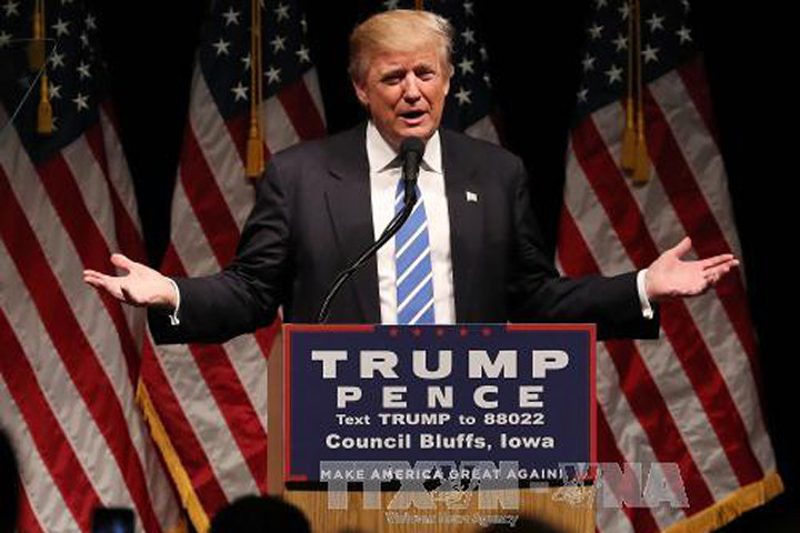 Ông Trump hứng “quả tạ” khi bị cáo buộc vi phạm lệnh cấm vận Cuba