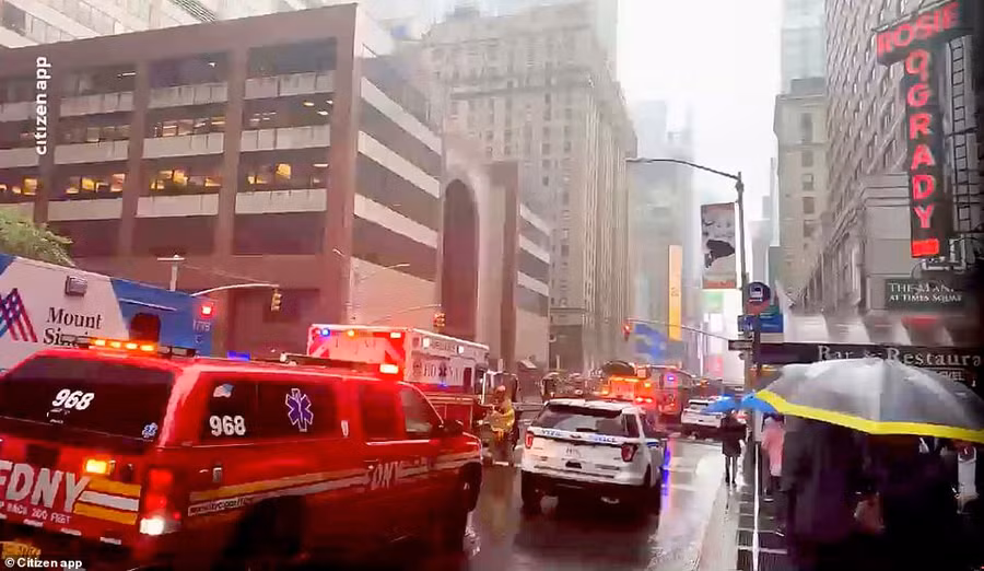 Lực lượng ứng cứu có mặt tại hiện trường Lực lượng ứng cứu có mặt tại hiện trường