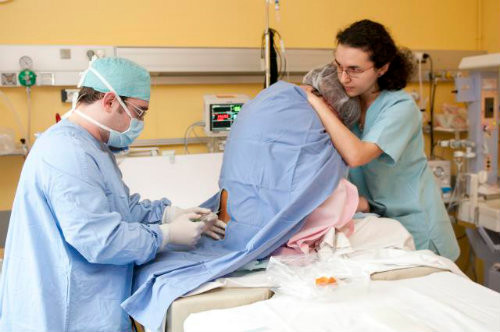 GTNMC là biện pháp giảm đau được các mẹ chọn nhiều nhất hiện nay. (Ảnh minh họa)