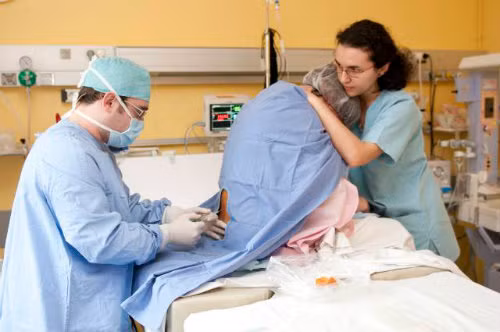 GTNMC là biện pháp giảm đau được các mẹ chọn nhiều nhất hiện nay. (Ảnh minh họa)