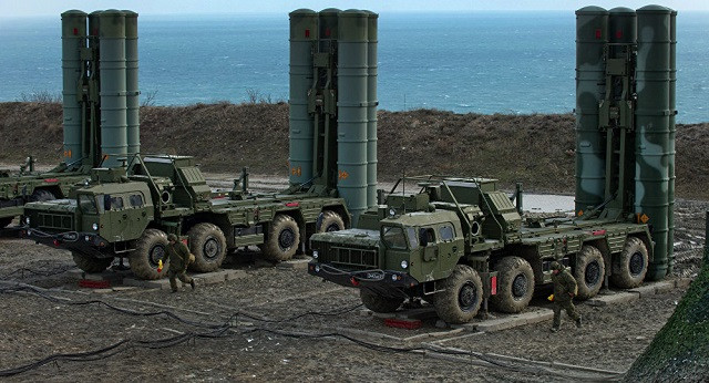 Hệ thống phòng không S-400