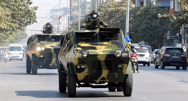 Quân đội Myanmar.