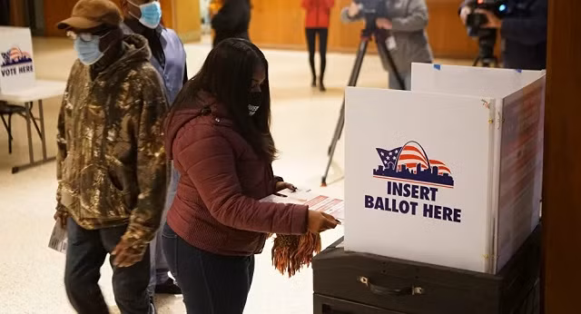 Người Mỹ đi bỏ phiếu