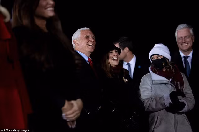 TT Trump: “Đừng làm tôi khóc!” ảnh 4