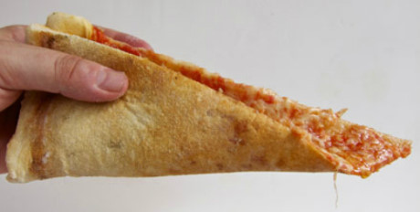 Có thể bạn đang ăn pizza sai cách - Ảnh 2 Co the ban dang an pizza sai cach - Anh 2