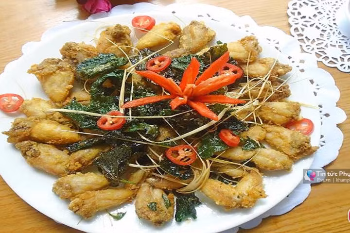 Ếch tẩm bột chiên giòn thơm ngon nóng hổi