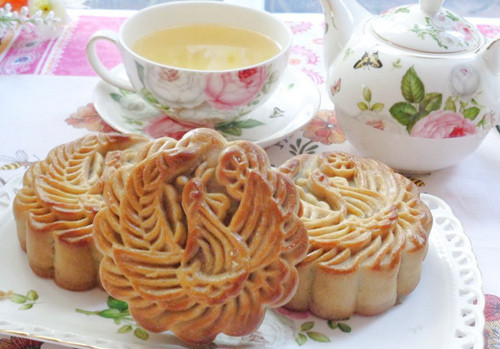 Bánh Trung thu nhân mứt khô trứng muối - 15