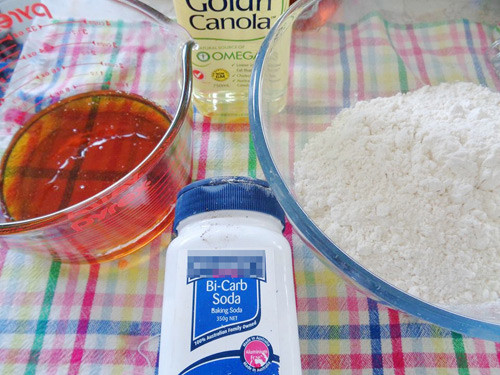 Bánh Trung thu nhân mứt khô trứng muối - 1