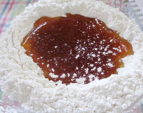 Bánh Trung thu nhân mứt khô trứng muối - 4