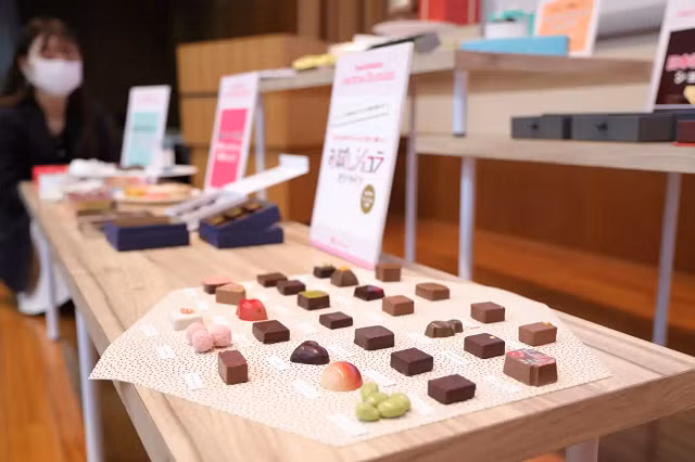 Đại dịch COVID-19 đã khiến truyền thống Ngày lễ tình nhân độc đáo ở Nhật Bản dần bị mai một. (Ảnh của Yuki Nakao) 