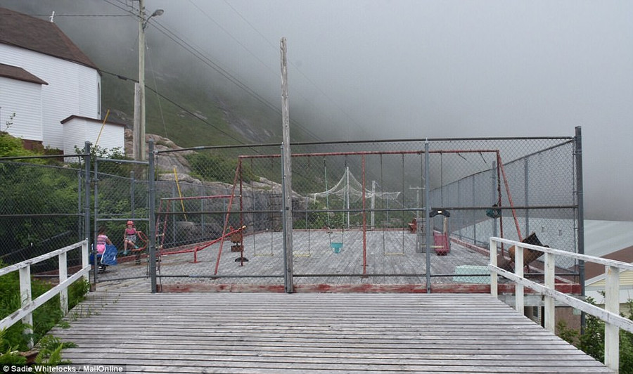 Sân chơi của trẻ em ở Francois Sân chơi của trẻ em ở Francois