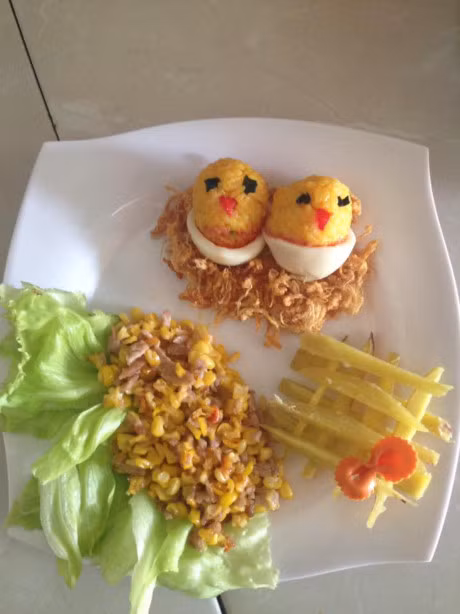 Hoc lom me Viet cach trang tri mon an dam cho con day mau sac - Anh 5